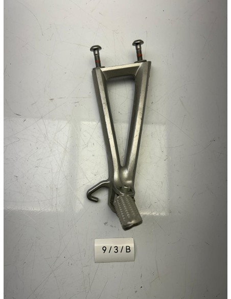 Platine de repose pieds arrière droit YAMAHA R6 2006 - 2015