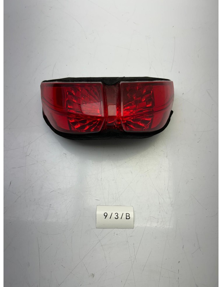 Feu arrière origine YAMAHA FZ1 2006 - 2012