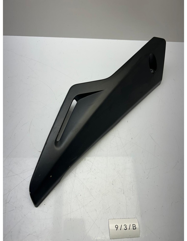 Couvercle latéral gauche YAMAHA FZ8 2011 - 2015