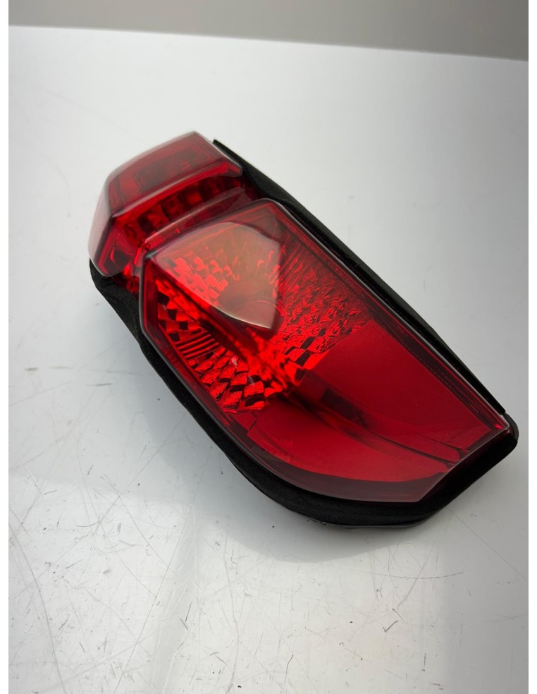 Feu arrière origine YAMAHA FZ1 2006 - 2012