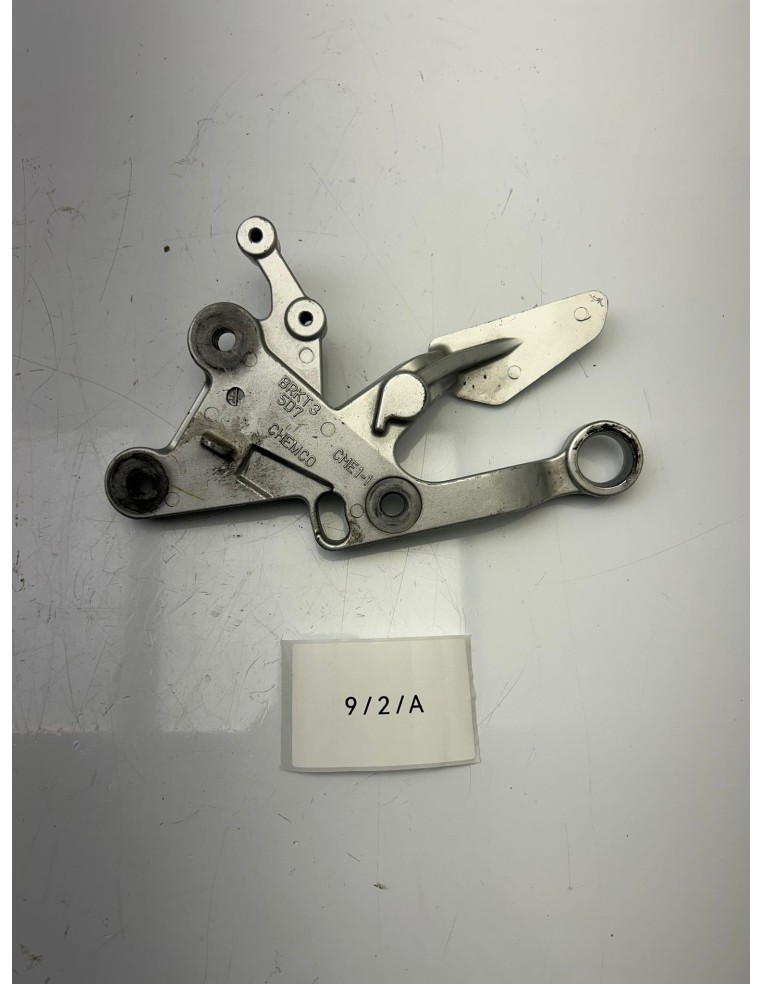 Platine repose-pied avant droit YAMAHA MT 125 2015 - 2019 5D7F74433100