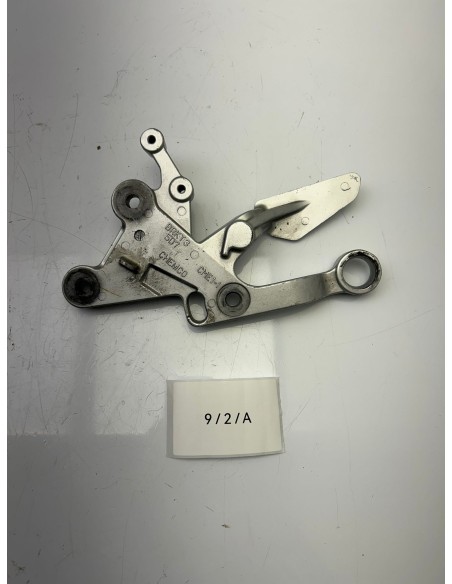 Platine repose-pied avant droit YAMAHA MT 125 2015 - 2019 5D7F74433100