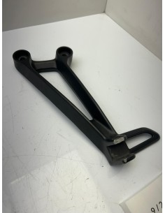 Platine repose-pied arrière gauche YAMAHA MT 07 2014 - 2019 1WS2741L0100 2