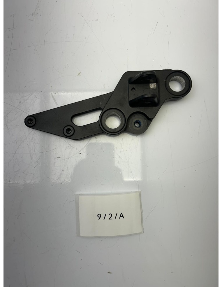 Platine repose-pied avant gauche YAMAHA MT 07 2014 - 2019 1WS274420000