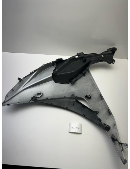 Carénage latéral droit YAMAHA R3 2014 - 2018