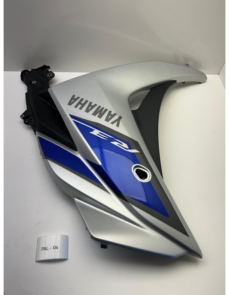 Carénage latéral gauche YAMAHA R3 2014 - 2018