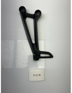 Platine repose-pied arrière gauche YAMAHA MT 07 2014 - 2019 1WS2741L0100