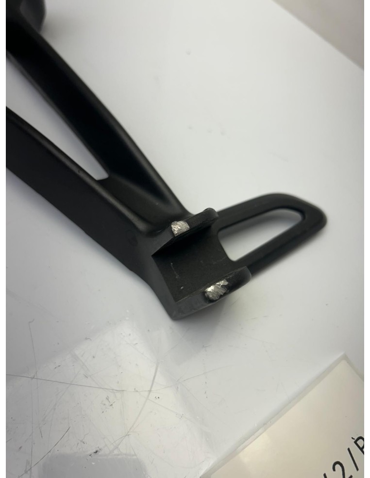 Platine repose-pied arrière gauche YAMAHA MT 07 2014 - 2019 1WS2741L0100