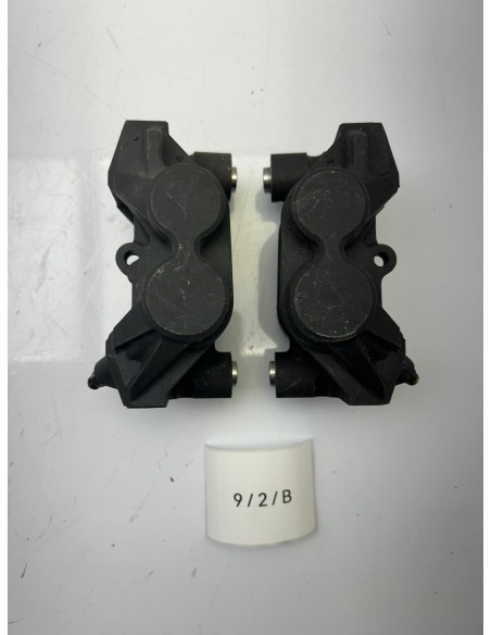 Etriers de frein avant YAMAHA MT 09 2014 / 2024 1RC2580U0000 / 1RC2580T0000