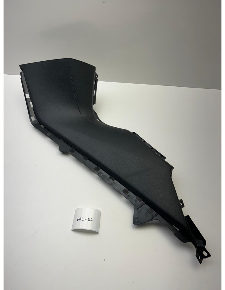 Cache latéral gauche YAMAHA TMAX 530 2017 - 2019