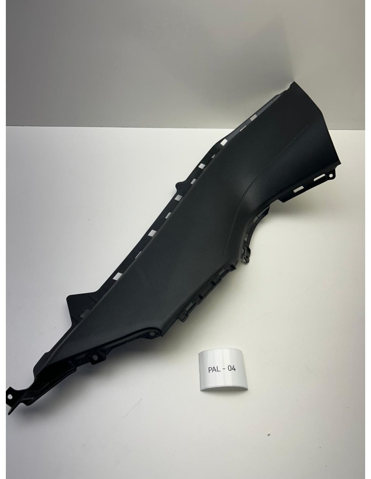 Cache latéral gauche YAMAHA TMAX 530 2017 - 2019