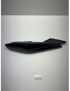 Flanc de selle gauche origine YAMAHA YBR 125 2012 - 2012