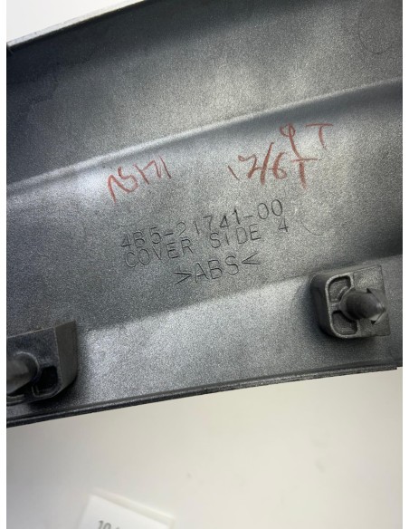 Cache latéral droit YAMAHA 500 TMAX 2008 - 2011