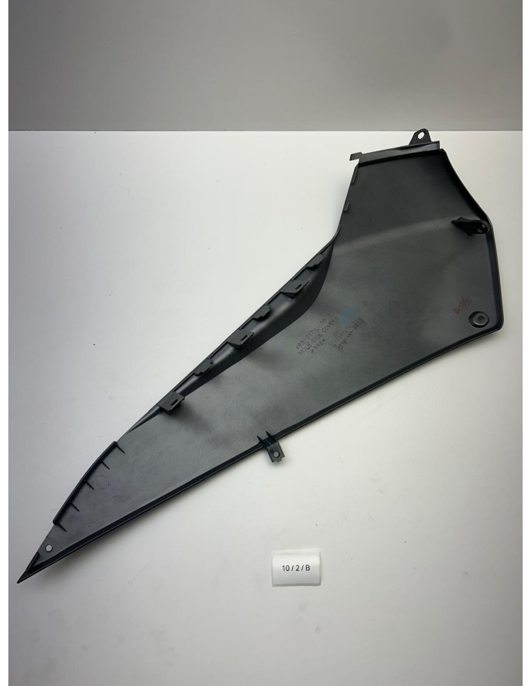 Carénage latéral gauche YAMAHA TMAX 500 2008 - 2011