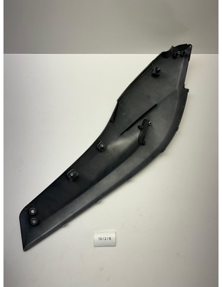 Cache latéral gauche YAMAHA 500 TMAX 2008 - 2011