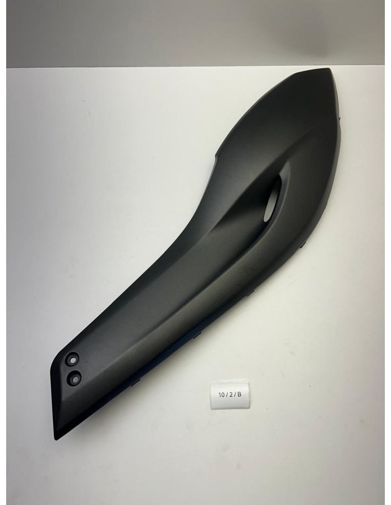 Cache latéral droit YAMAHA 500 TMAX 2008 - 2011