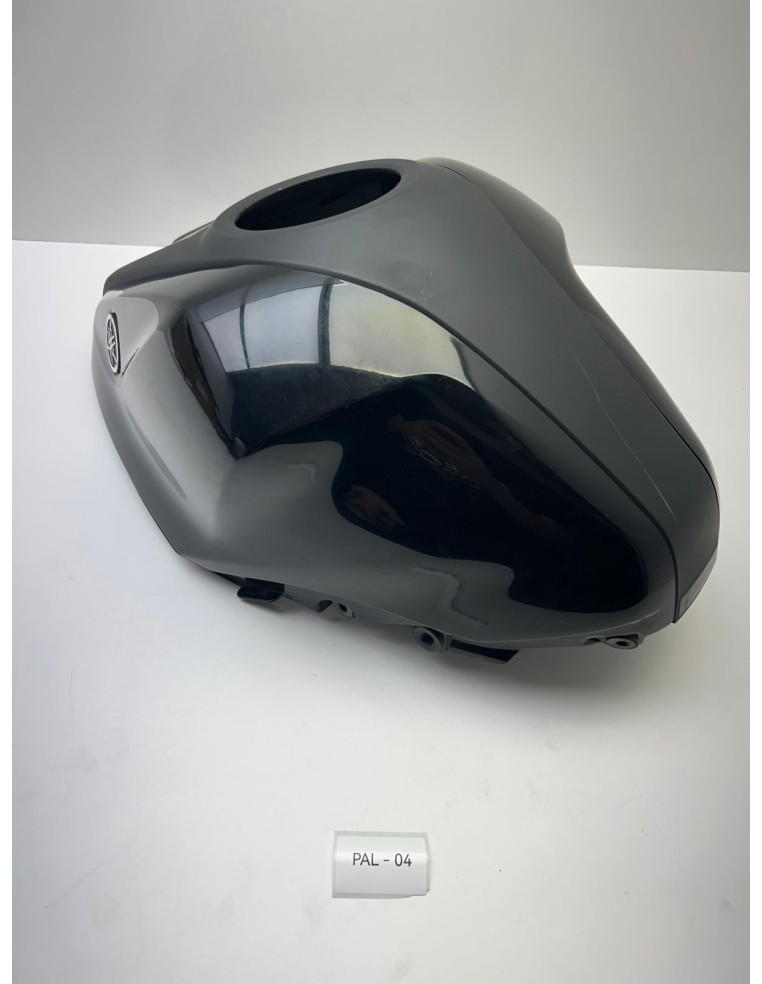 Cache réservoir YAMAHA YZF R3 / YZF R25 2014 - 2018 1WDF412900