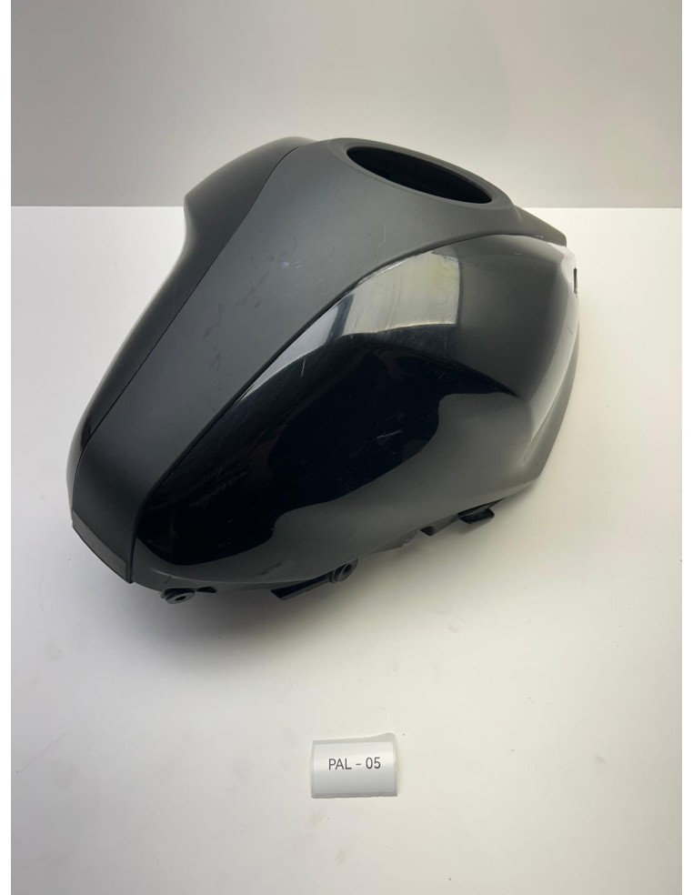 Cache réservoir YAMAHA YZF R3 / YZF R25 2015 - 2016 1WDF412900