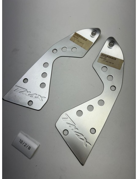 Paire de repose pieds origine YAMAHA TMAX 500 2008 - 2011