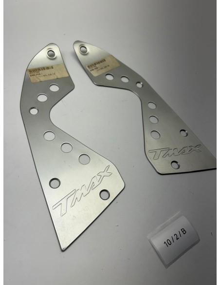 Paire de repose pieds origine YAMAHA TMAX 500 2008 - 2011