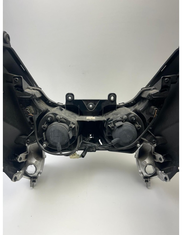 Feu avant avec carénages latéraux YAMAHA XMAX 125 / XMAX 250 2014 - 2017