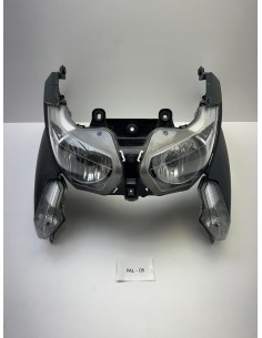 Feu avant avec carénages latéraux YAMAHA XMAX 125 / XMAX 250 2014 - 2017