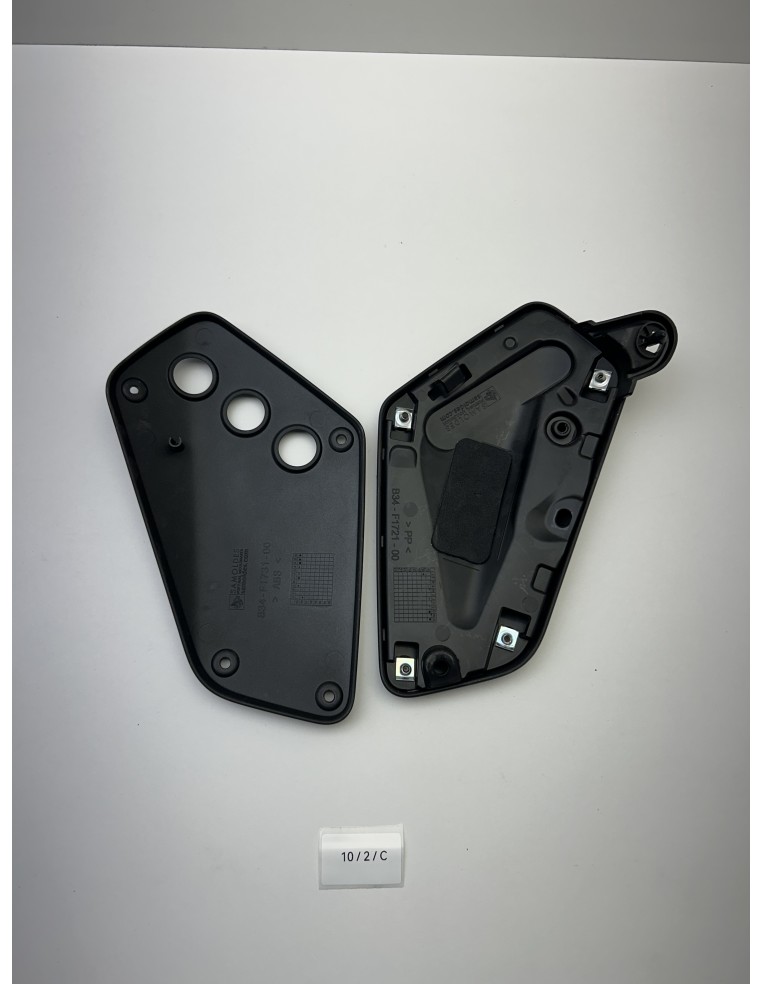 Carénages latéraux droit et gauche origine YAMAHA XSR 700 2016 - 2020