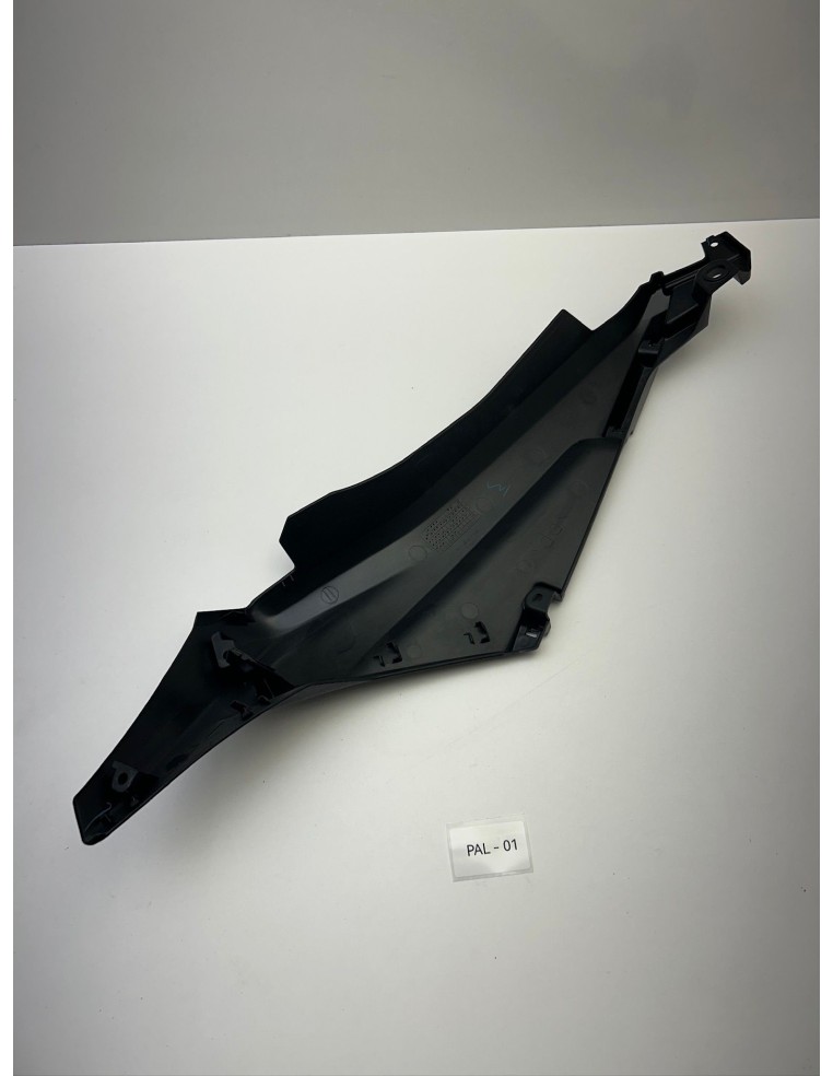 Cache latéral droit origine YAMAHA XMAX 125 2018 - 2022