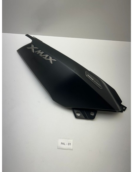 Coque arrière droit origine YAMAHA XMAX 125 2014 - 2017