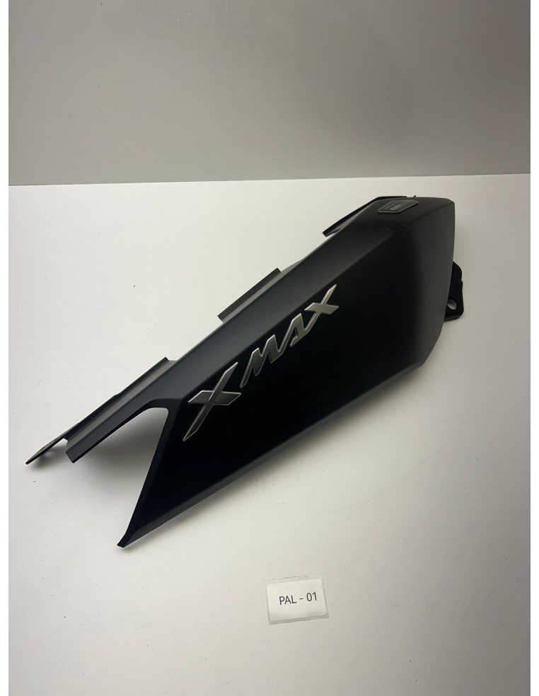 Coque arrière droit origine YAMAHA XMAX 125 2014 - 2017
