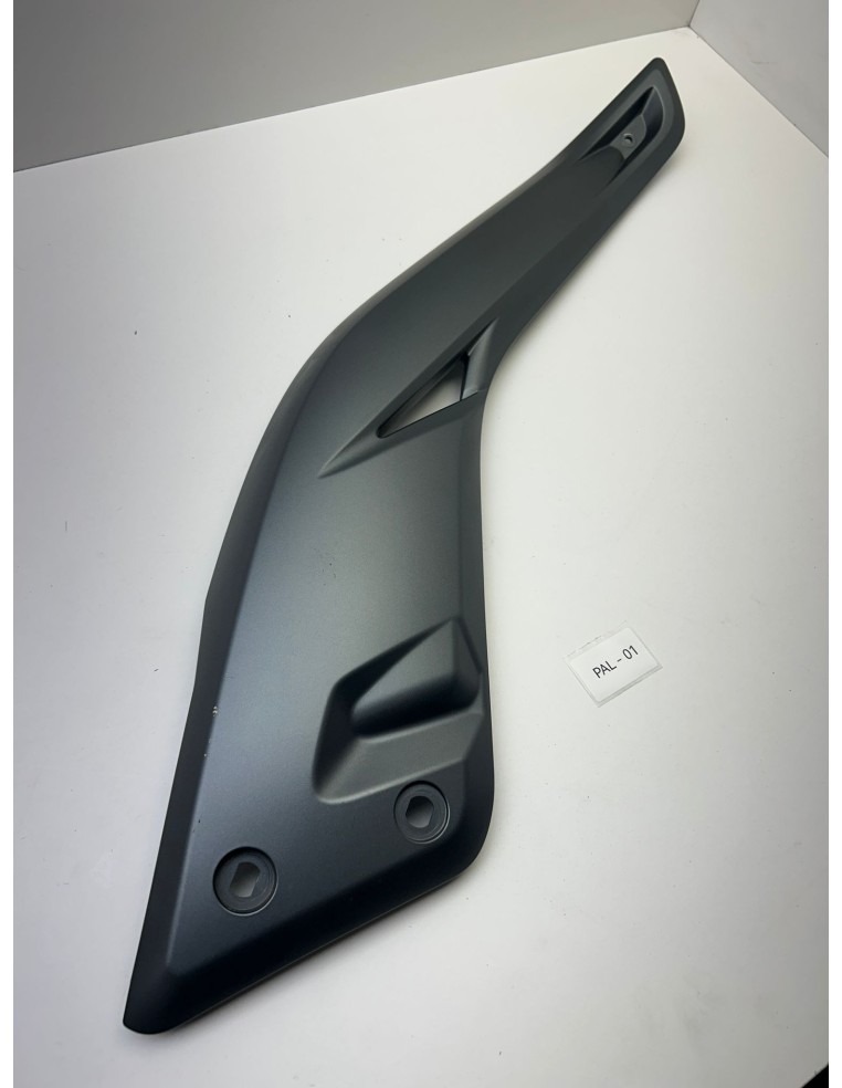 Cache latéral droit origine YAMAHA XMAX 125 2010 - 2013