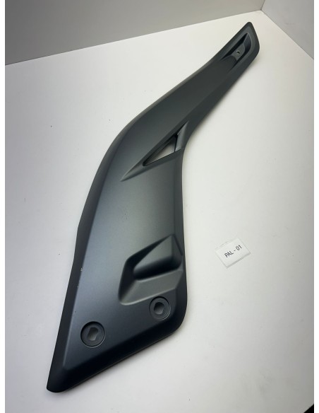 Cache latéral droit origine YAMAHA XMAX 125 2010 - 2013