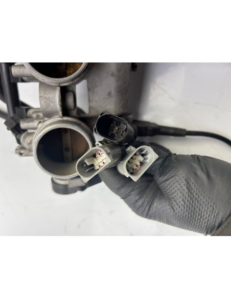 Rampe d'injection BMW S1000 RR 2009 - 2011 13547727908