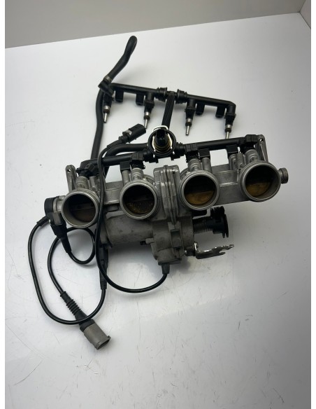 Rampe d'injection BMW S1000 RR 2009 - 2011 13547727908