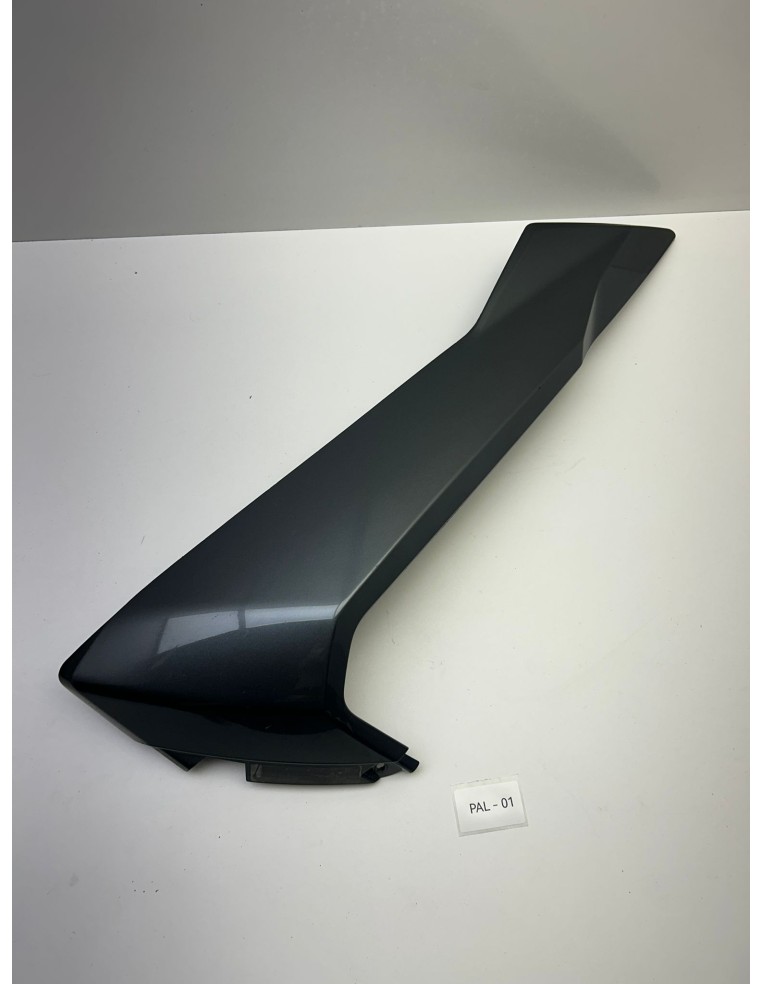 Bas de caisse droit origine YAMAHA XMAX 400 2013 - 2017
