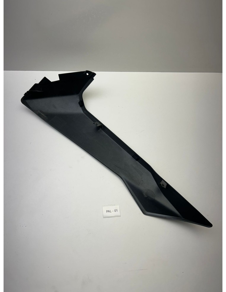 Bas de caisse droit origine YAMAHA XMAX 400 2013 - 2017