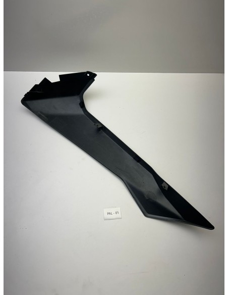 Bas de caisse droit origine YAMAHA XMAX 400 2013 - 2017