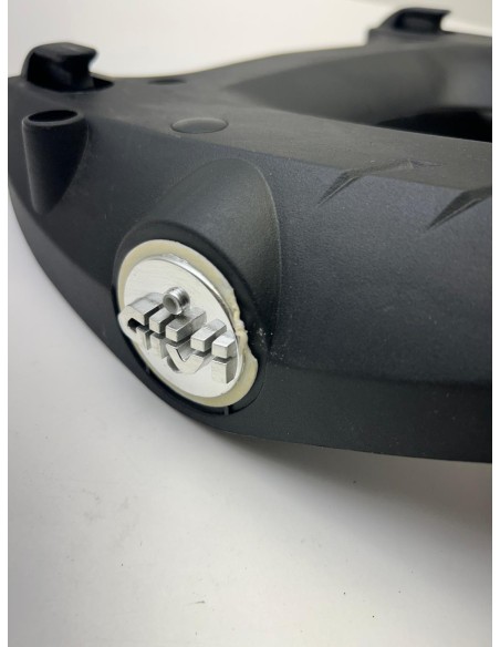 Platine de top case GIVI M5