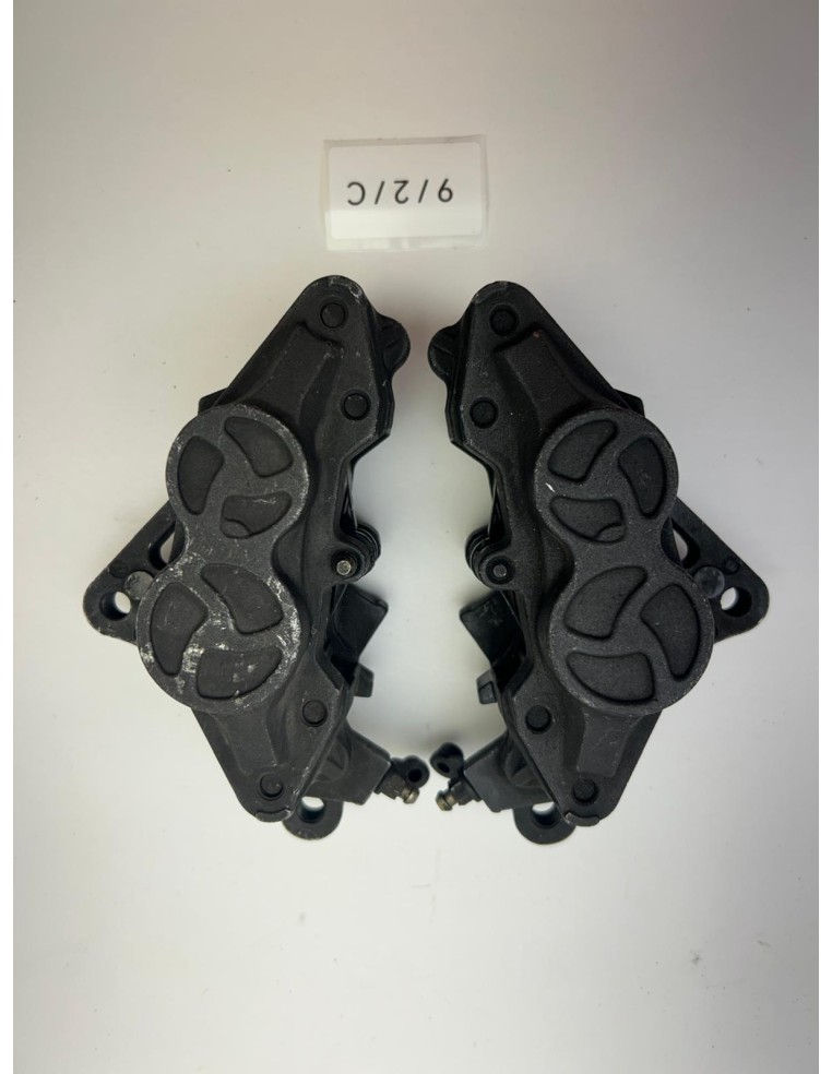 Etrier de frein avant droit et gauche SUZUKI GSF 1200 Bandit 1996 - 2000