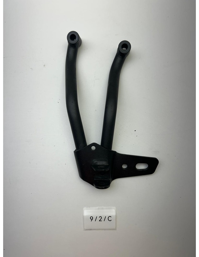 Platine de repose pieds arrière droit YAMAHA XSR 700 2016 - 2021