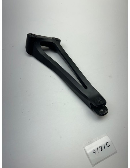 Platine de repose pieds arrière droit origine YAMAHA R1 2009 - 2014