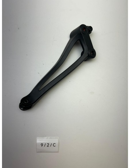 Platine de repose pieds arrière droit origine YAMAHA R1 2009 - 2014