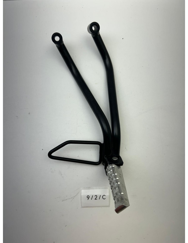 Platine de repose pieds arrière droit YAMAHA YZF R125 2010 - 2013