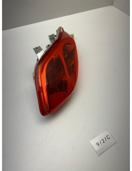 Feu arrière droit origine YAMAHA XMAX 125 2010 - 2013