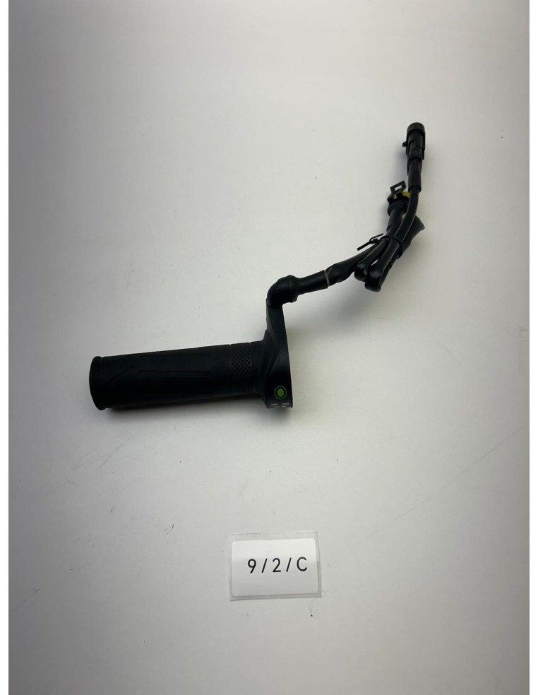 Poignée gauche chauffante YAMAHA XMAX 300 2025 - 2026