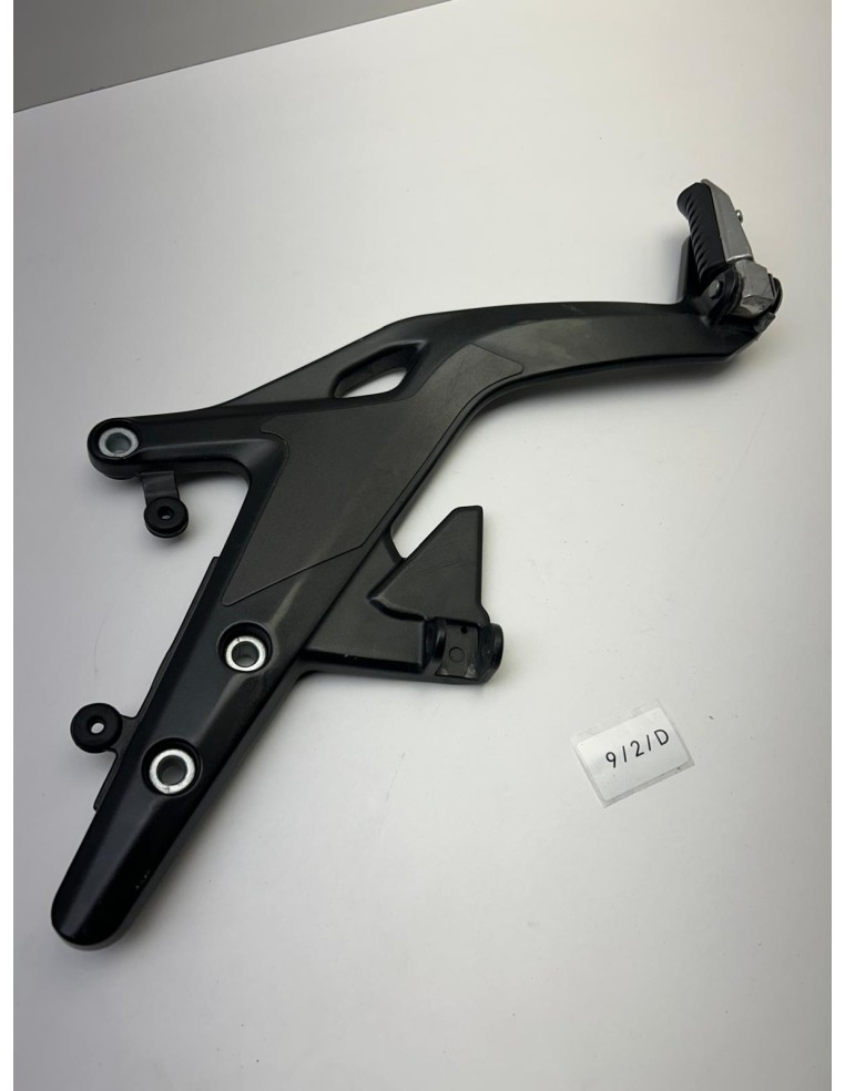 Platine repose pieds gauche origine KAWASAKI ER-6N 2012 - 2016