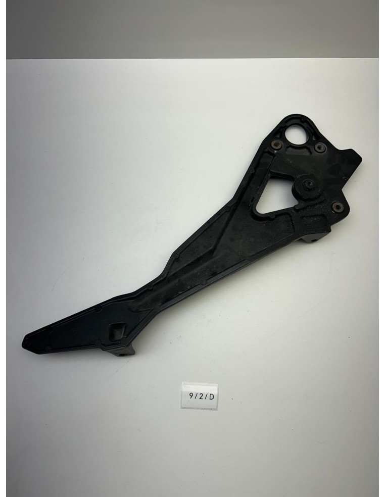 Platine de repose pieds gauche origine YAMAHA XJ6 2009 - 2016