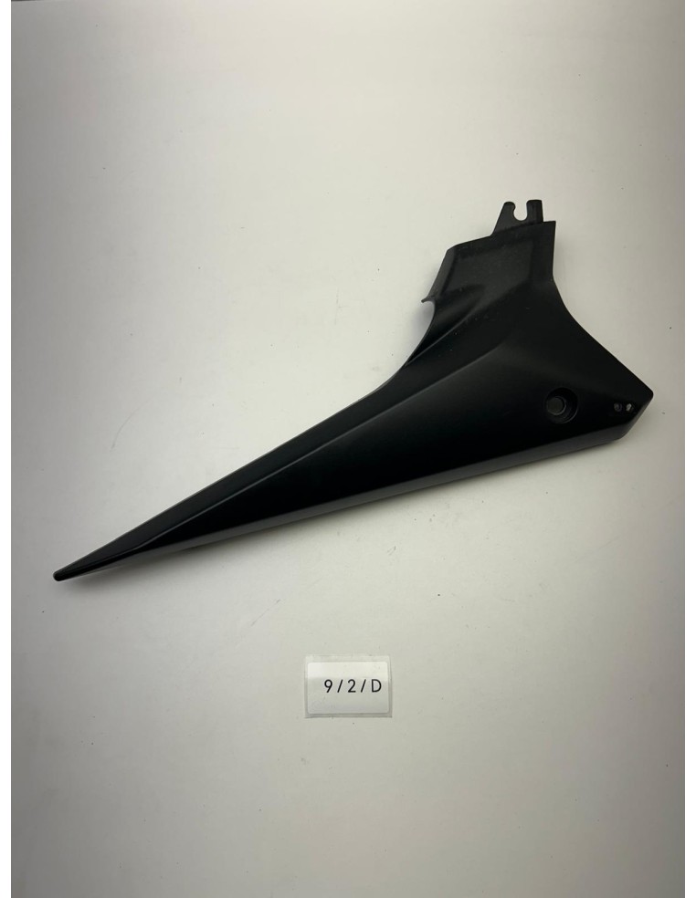 Carénage latéral gauche YAMAHA XJ6 2009 - 2012