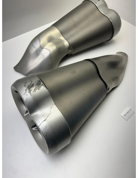 Paire de silencieux d'échappement / Pot d'échappement origine YAMAHA VMAX 1700 2009 - 2017