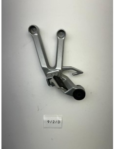 Platine avec repose pied arrière gauche SUZUKI SV 1000 2003 - 2005 4370016G10000